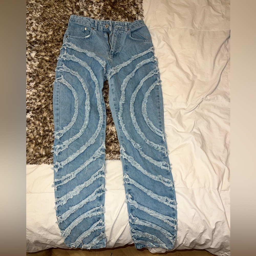 Ragged high waisted cool design jeans